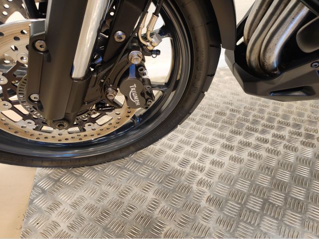 triumph - tiger-explorer