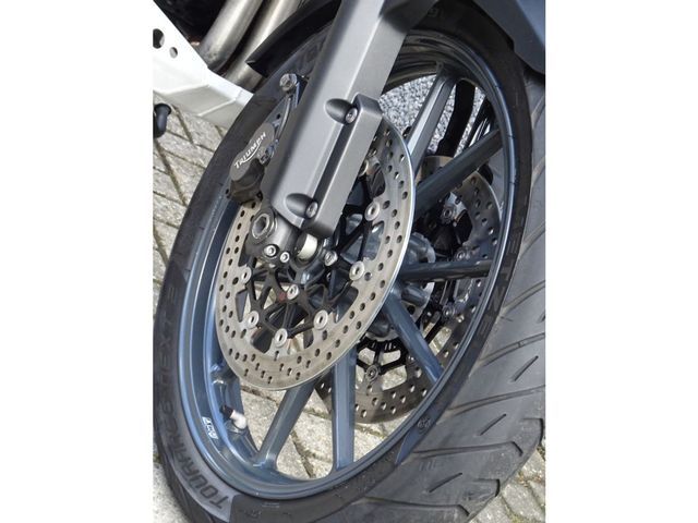 triumph - tiger-explorer