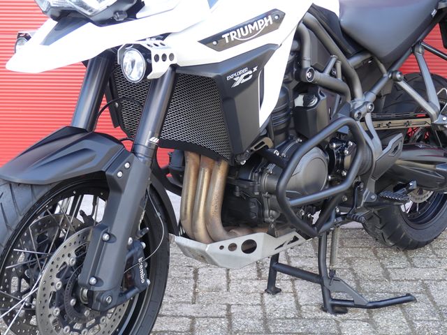 triumph - tiger-explorer-xcx