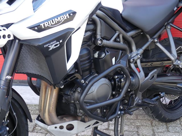 triumph - tiger-explorer-xcx