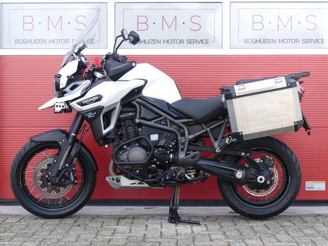 triumph - tiger-explorer-xcx