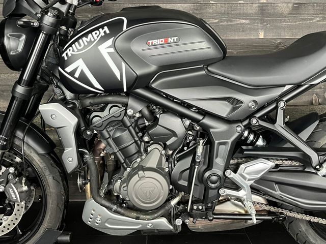 triumph - trident-660