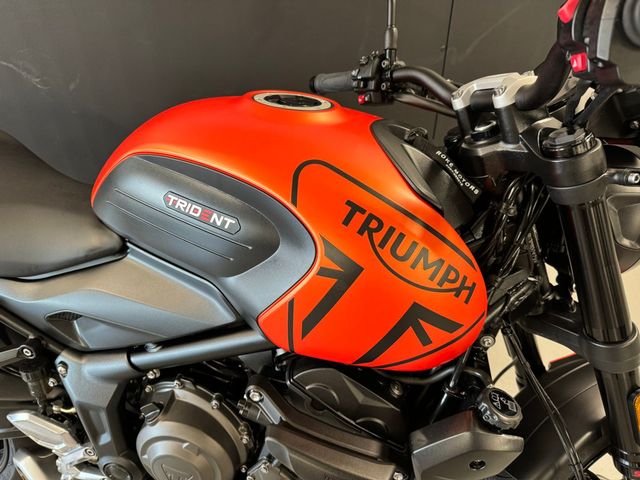 triumph - trident-660