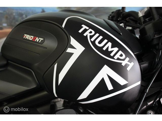 triumph - trident-660