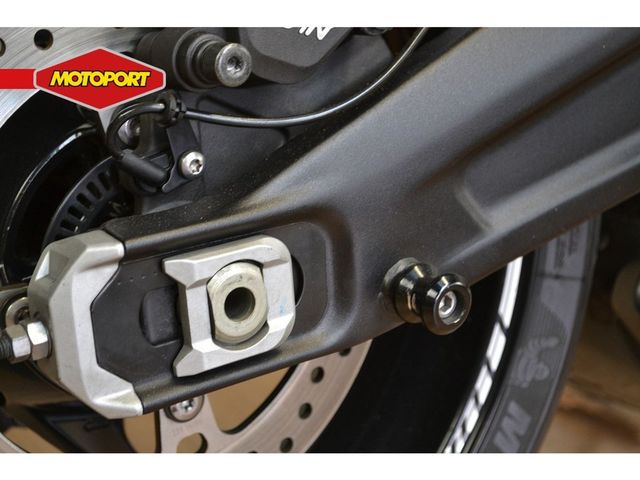triumph - trident-660