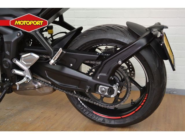 triumph - trident-660