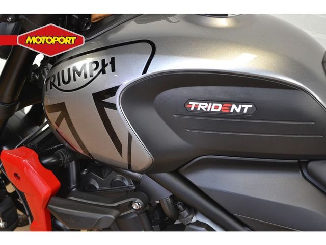 triumph - trident-660
