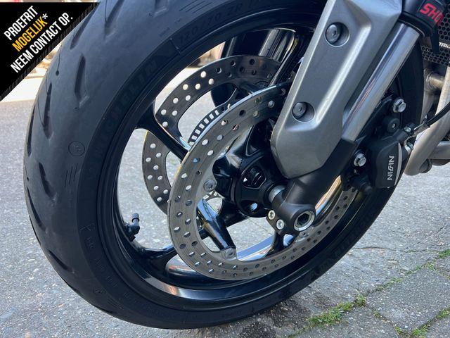 triumph - trident-660
