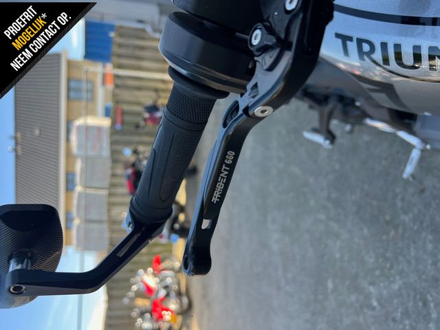 triumph - trident-660