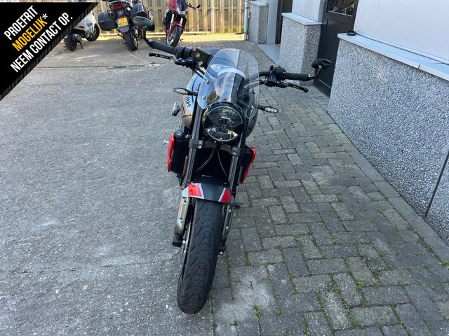 triumph - trident-660