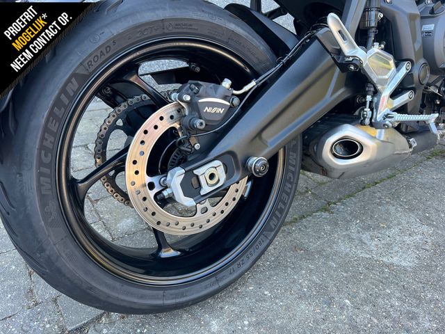 triumph - trident-660