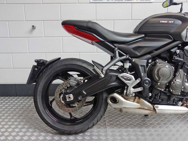 triumph - trident-660