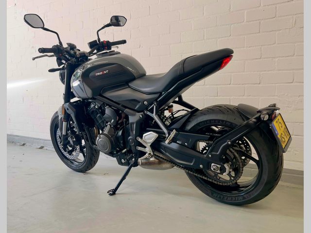 triumph - trident-660
