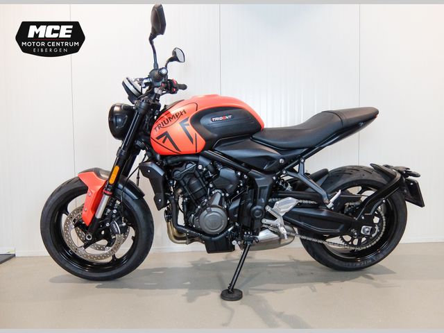triumph - trident-660