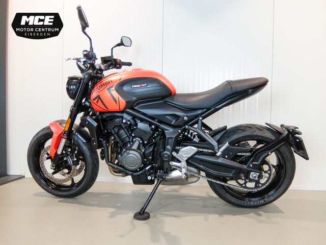 triumph - trident-660