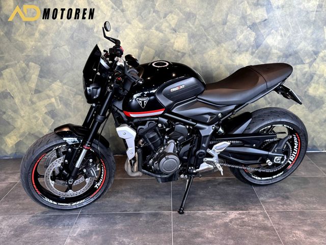 triumph - trident-660