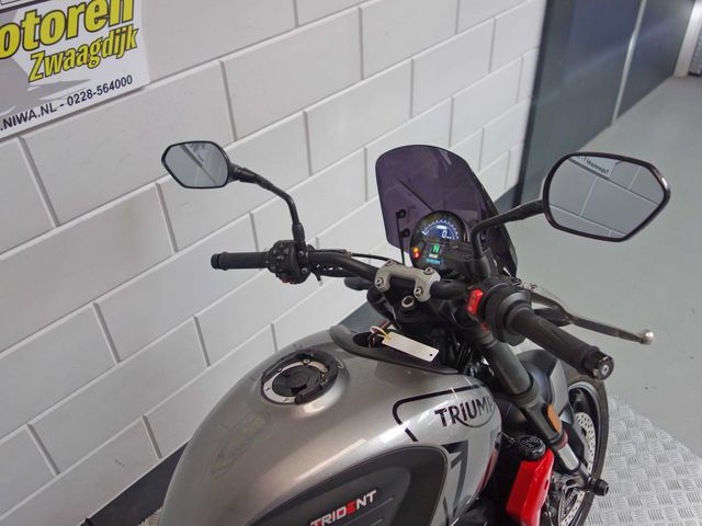 triumph - trident-660
