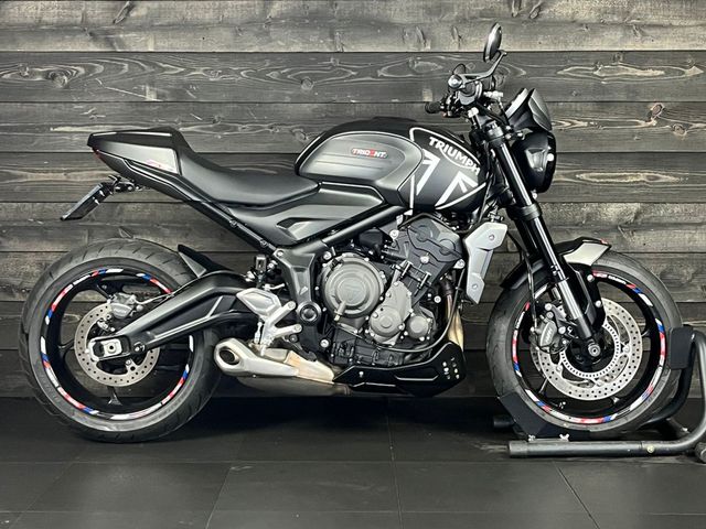 triumph - trident-660