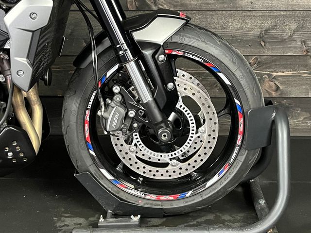 triumph - trident-660