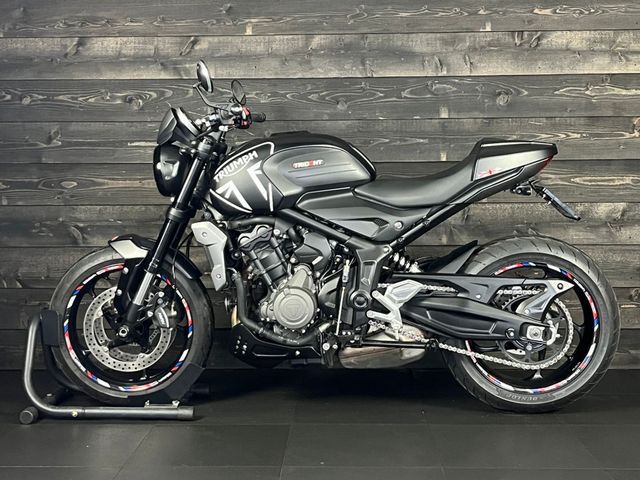 triumph - trident-660