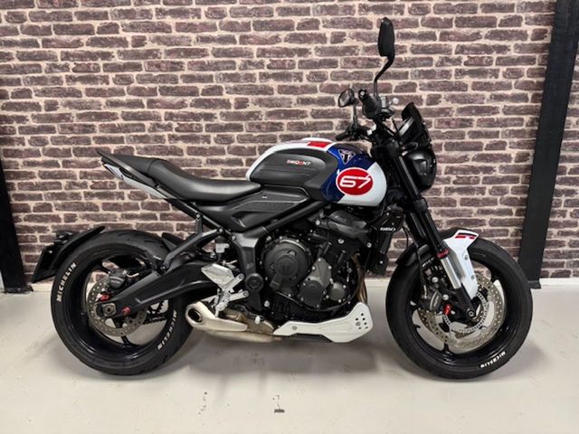 triumph - trident-660