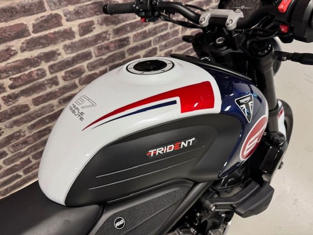 triumph - trident-660