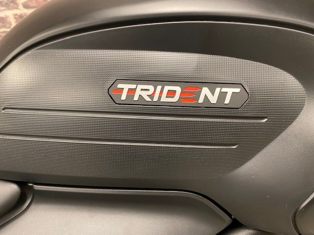 triumph - trident-900