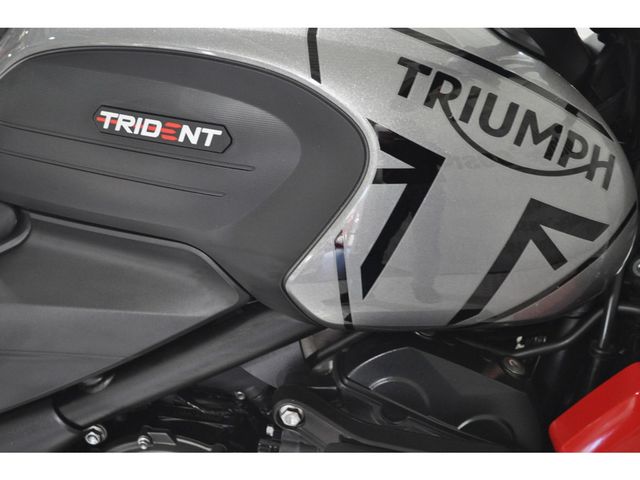 triumph - trident-900