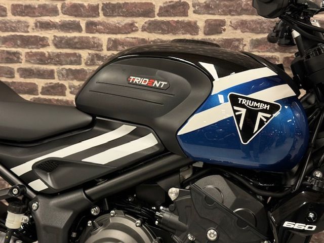 triumph - trident-900
