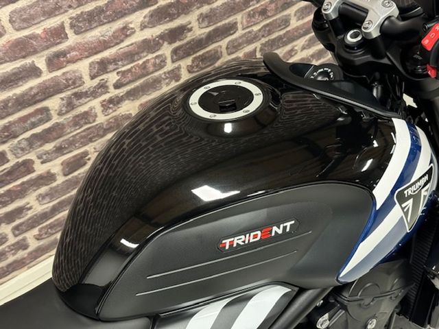 triumph - trident-900