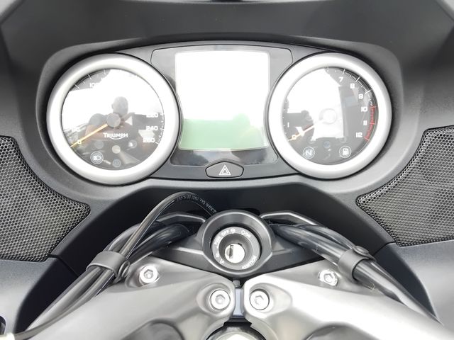 triumph - trophy-1215-se