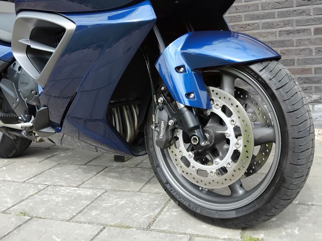 triumph - trophy-1215-se
