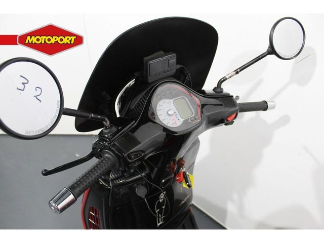 vespa - gts-250