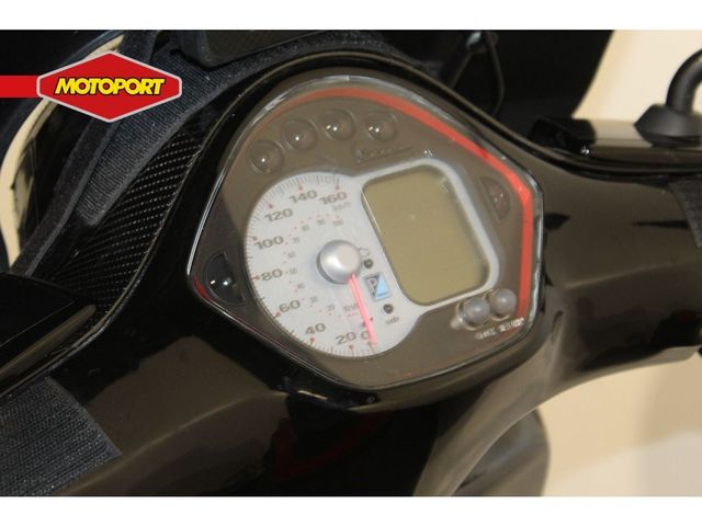 vespa - gts-250