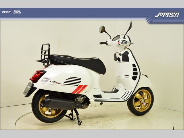 vespa - gts-300