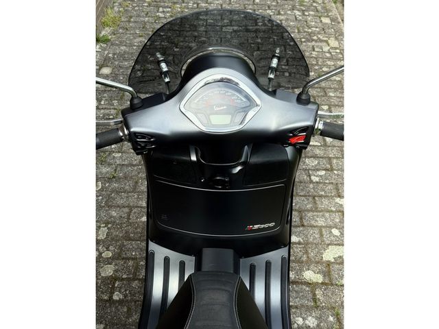 vespa - gts-300