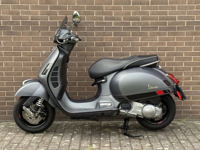 vespa - gts-300