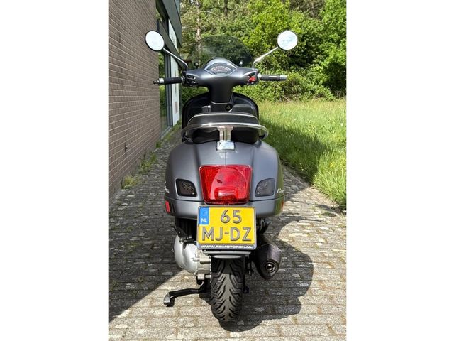 vespa - gts-300
