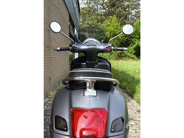 vespa - gts-300