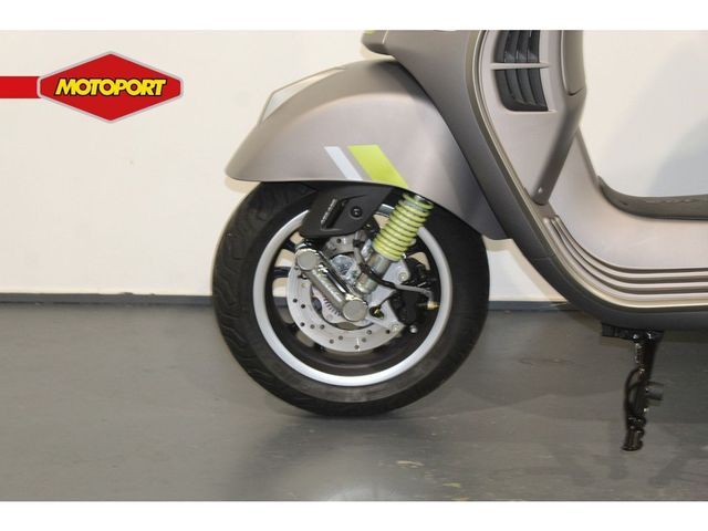 vespa - gts-300