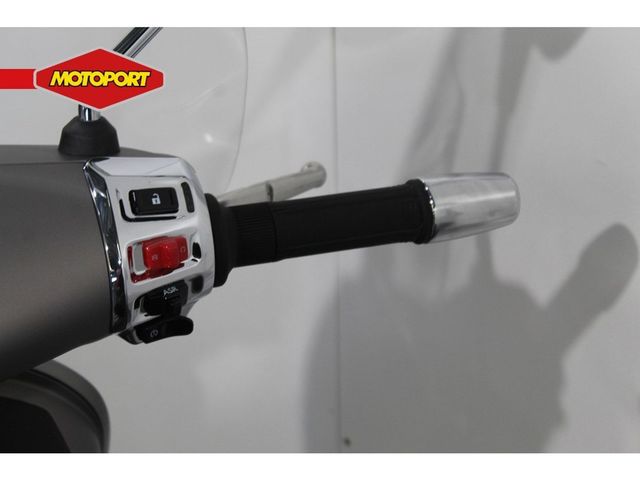 vespa - gts-300