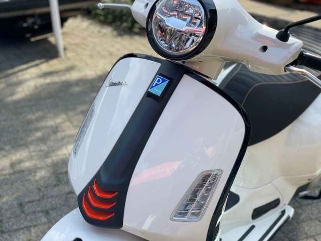 vespa - gts-300-hpe