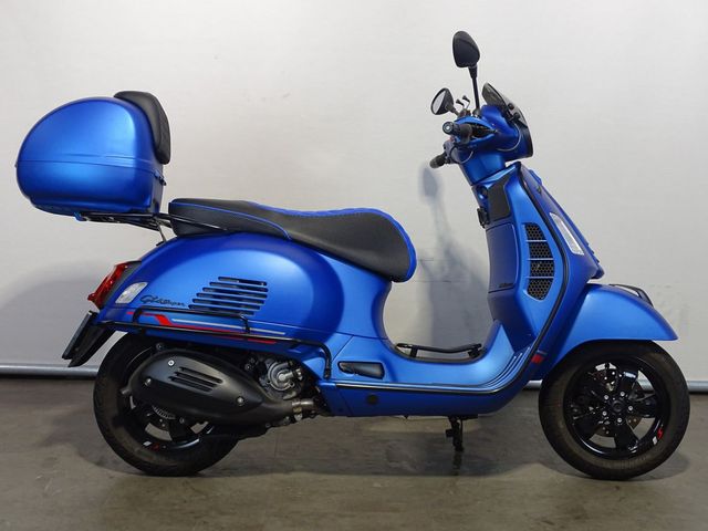 vespa - gts-300-super-sport