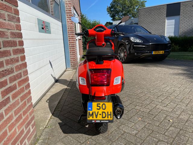 vespa - gts-300-super-sport