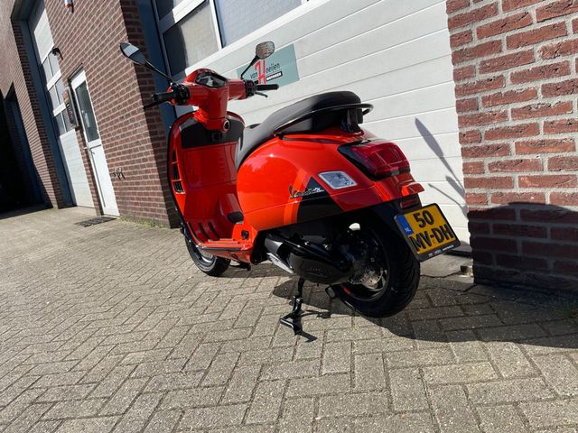 vespa - gts-300-super-sport