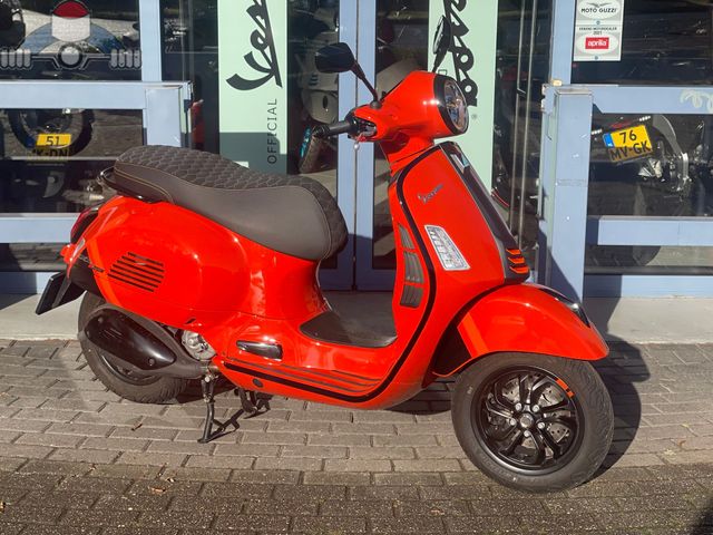 vespa - gts-300-super-sport