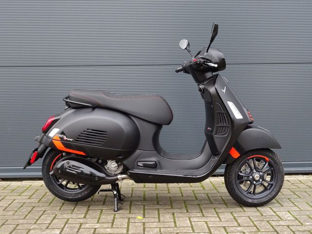 vespa - gts-300-super-sport