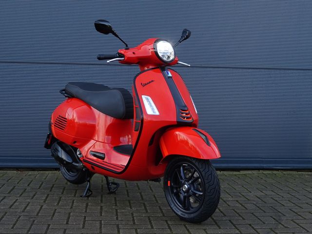 vespa - gts-300-super-sport