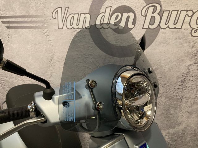 vespa - gts-super-tech-300