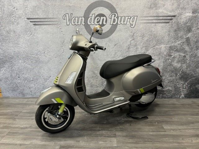 vespa - gts-super-tech-300